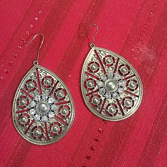 Jewelry - “Vintage” BoHo Gunmetal Like Earrings , Gold Tone,